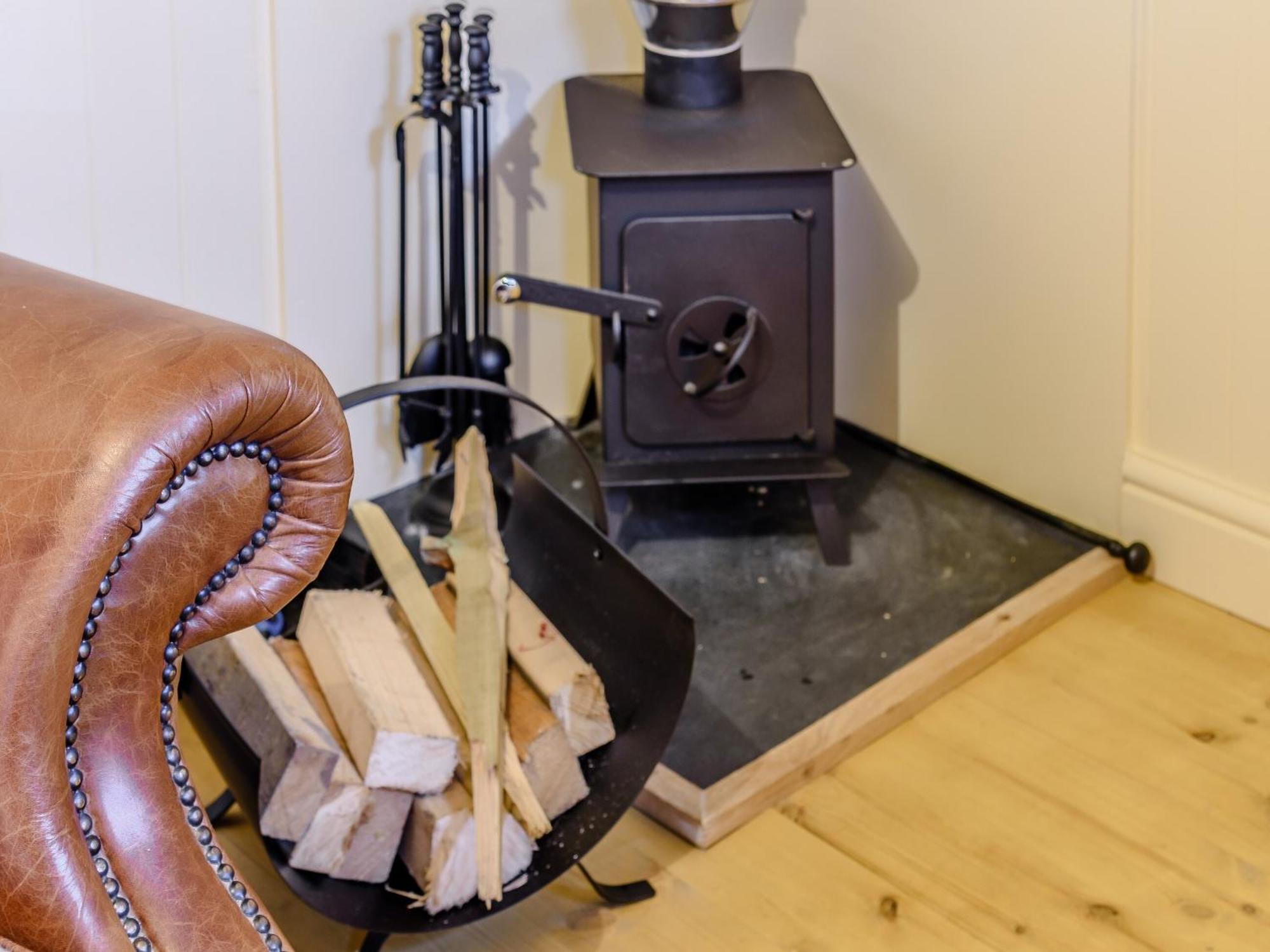 The Lambing Shed Villa Ryhill Exteriör bild