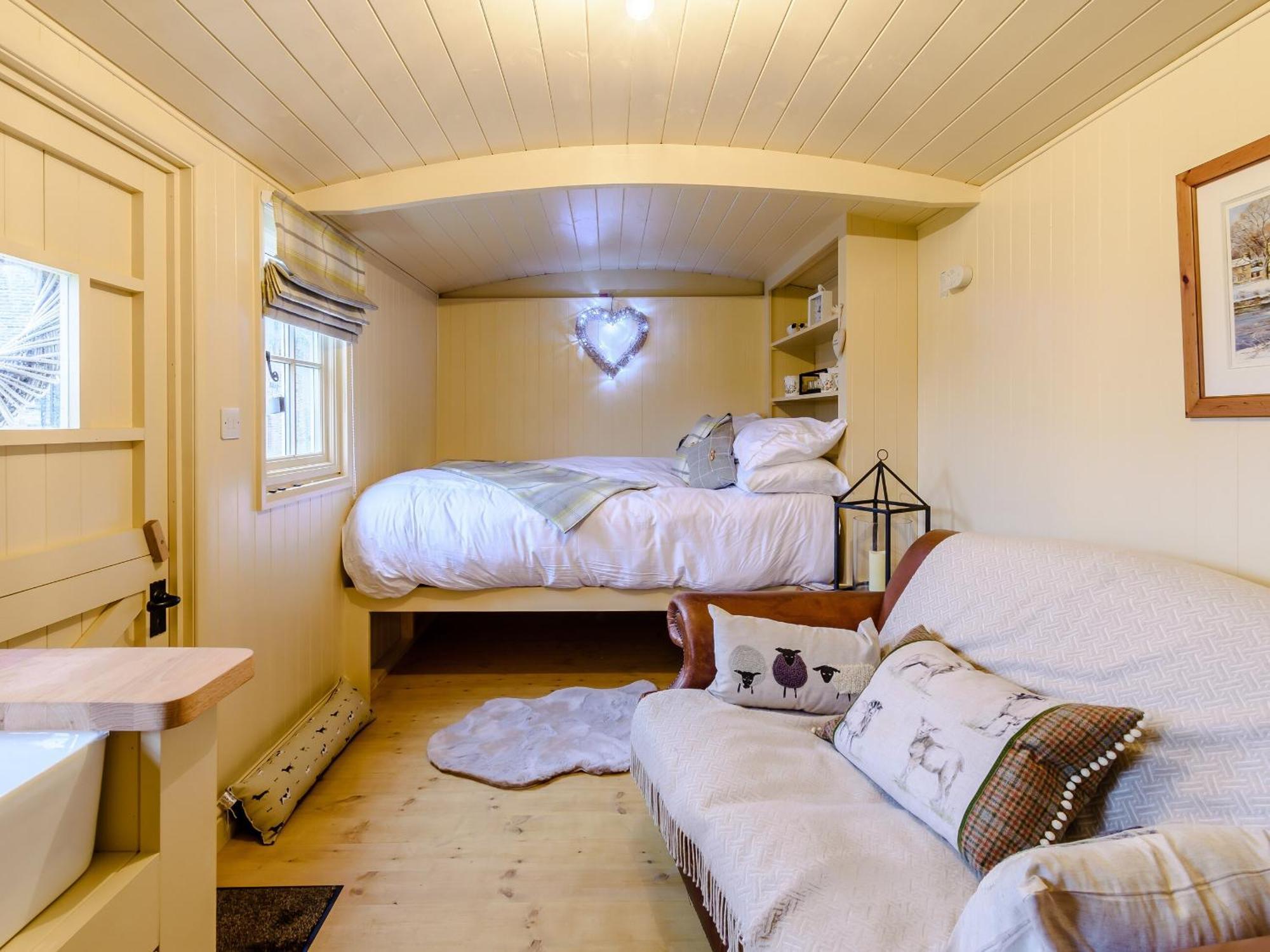 The Lambing Shed Villa Ryhill Exteriör bild